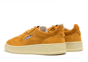 Autry Action Shoes All Suede Low Man - Ocher